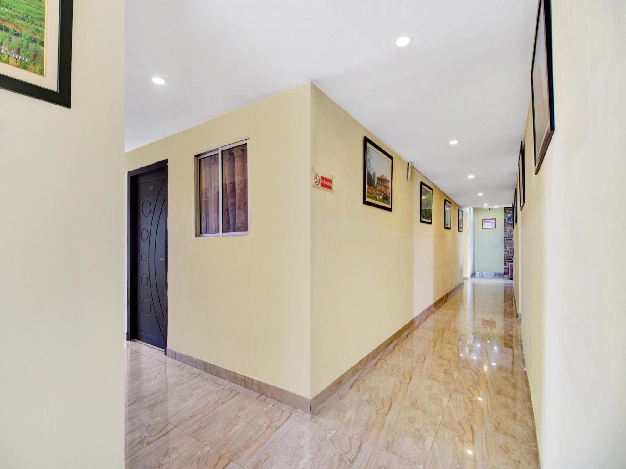 Super Hotel O Maligaon Adabari 古瓦哈提 外观 照片